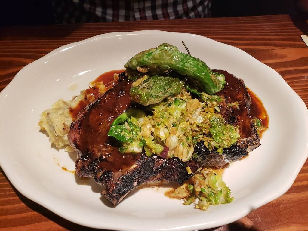 Hogshead Kansas City | restaurant | 4743 Pennsylvania Ave, Kansas City, MO 64112, USA | 8163212929 OR +1 816-321-2929