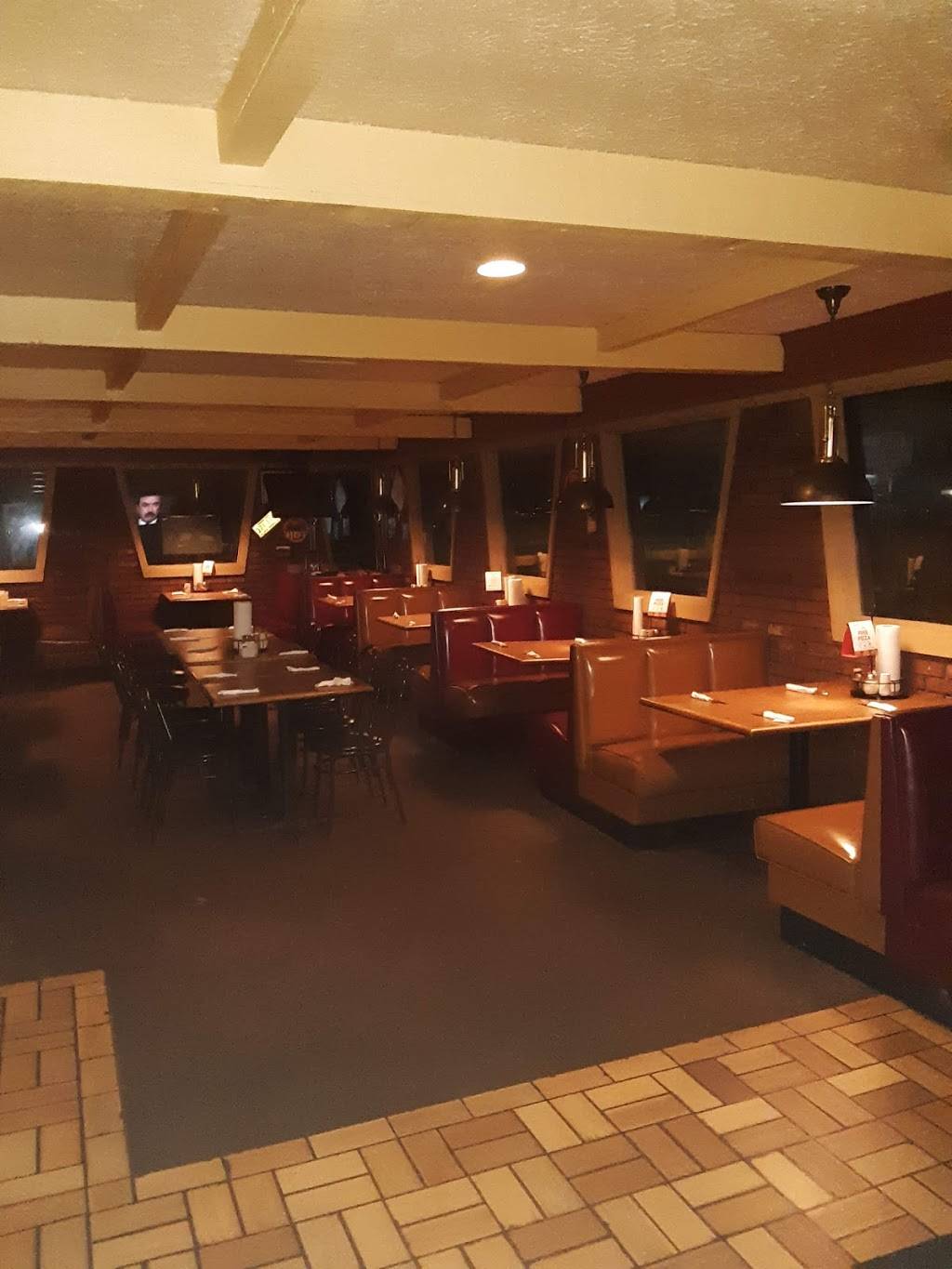 Pizza Hut | meal takeaway | 1411 Commerce St, Wellsburg, WV 26070, USA | 3047372470 OR +1 304-737-2470