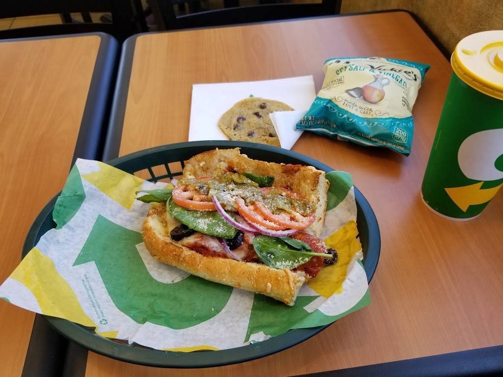 Subway | meal takeaway | #5 George Ct Suite A, Edgewood, NM 87015, USA | 5052861476 OR +1 505-286-1476