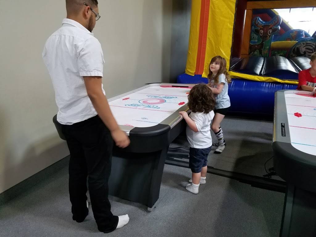 Bouncy World Indoor Bounce Playland | restaurant | 225 N Stephanie St, Henderson, NV 89074, USA | 7024892727 OR +1 702-489-2727