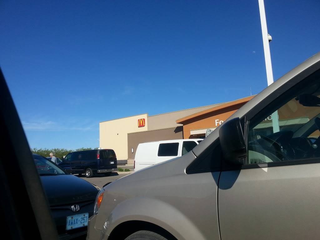 McDonalds | cafe | 90 Dundas St E, Waterdown, ON L0R 2H2, Canada | 9056908400 OR +1 905-690-8400