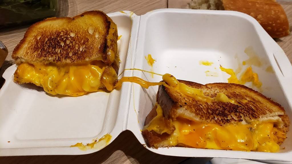 Planet Grilled Cheese - Brandon Mall | restaurant | 505 Brandon Town Center Dr Suite FC5, food court, Brandon, FL 33511, USA | 8134073850 OR +1 813-407-3850