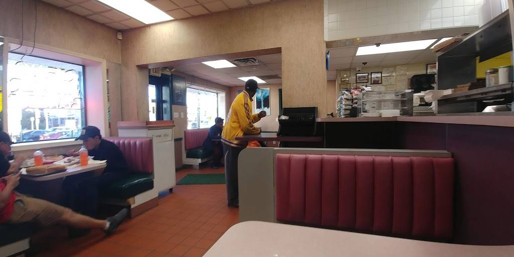 Larrys Steaks & Hoagies | restaurant | 6400 Rising Sun Ave, Philadelphia, PA 19111, USA | 2157222400 OR +1 215-722-2400