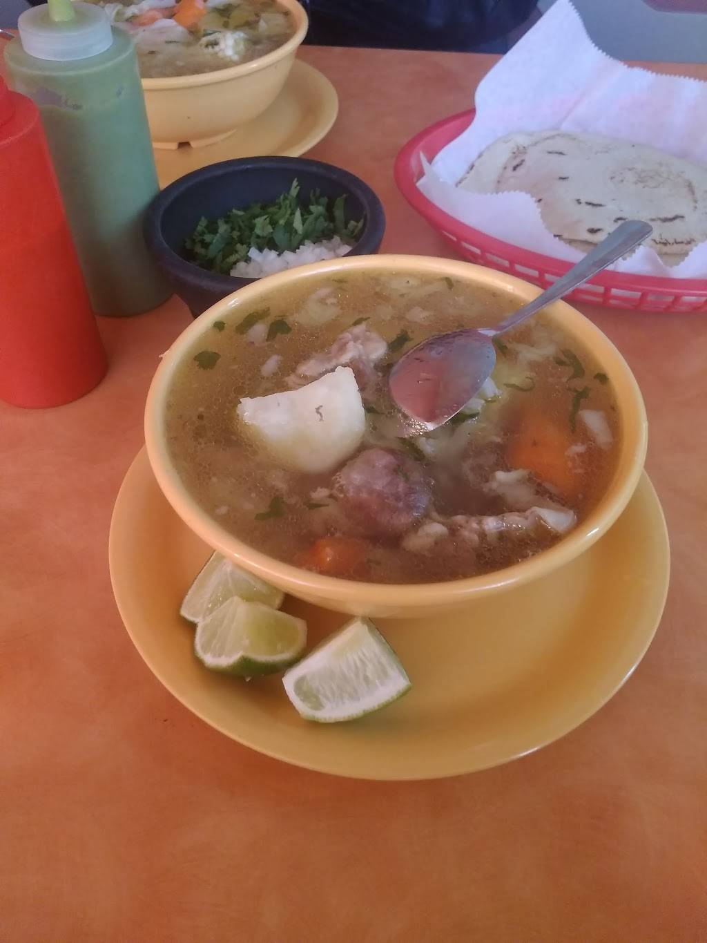 Taquería Solis | restaurant | 10 Quacco Rd B, Savannah, GA 31419, USA | 9129209848 OR +1 912-920-9848