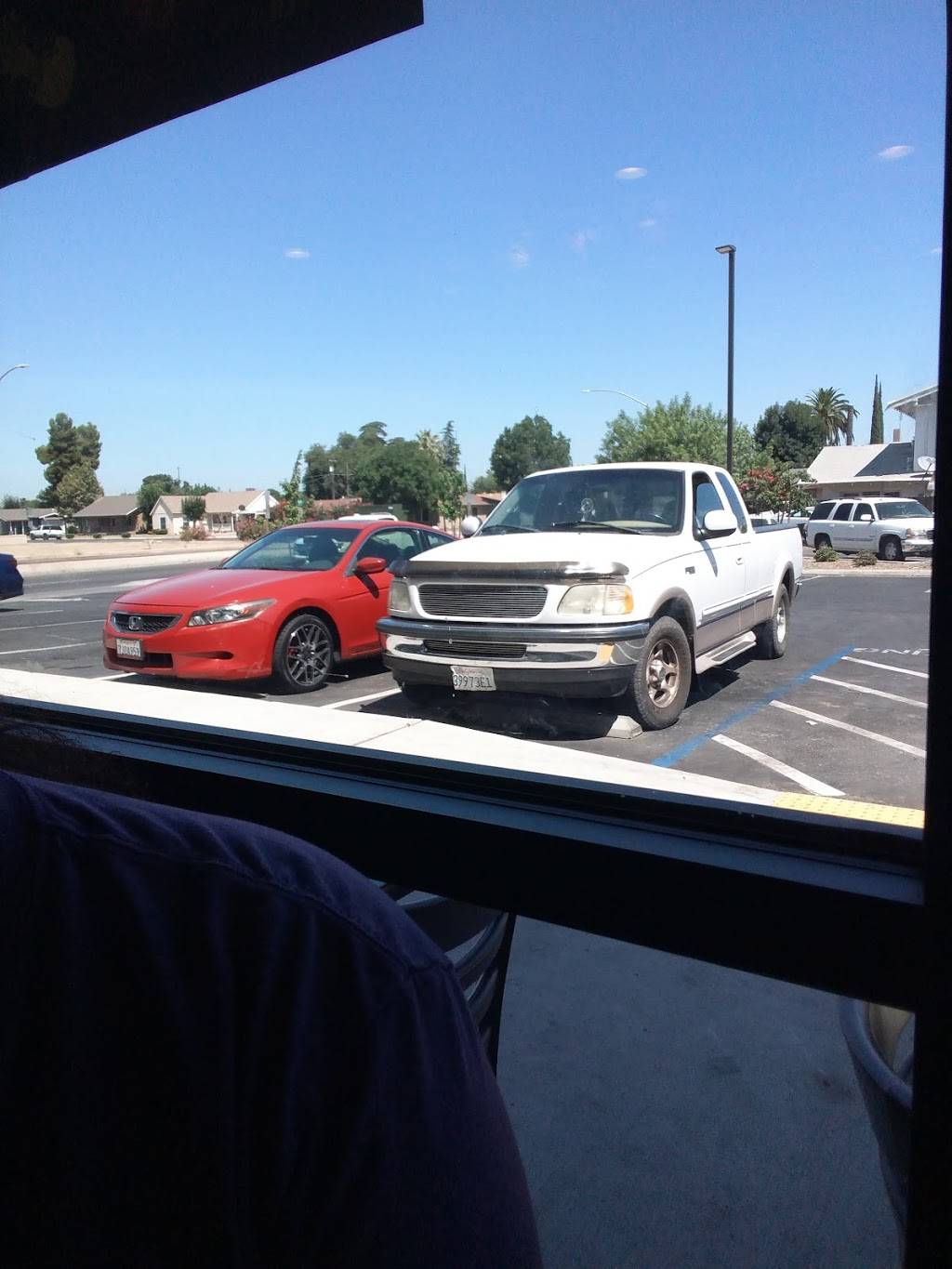 Wingstop | restaurant | 150 N Alta Ave #B, Dinuba, CA 93618, USA | 5596489464 OR +1 559-648-9464