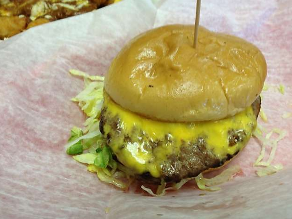 Rons Hamburgers & Chili At the Farm Shopping Center | restaurant | The Farm Shopping Center, 6548 E 51st St, Tulsa, OK 74145, USA | 9186645688 OR +1 918-664-5688