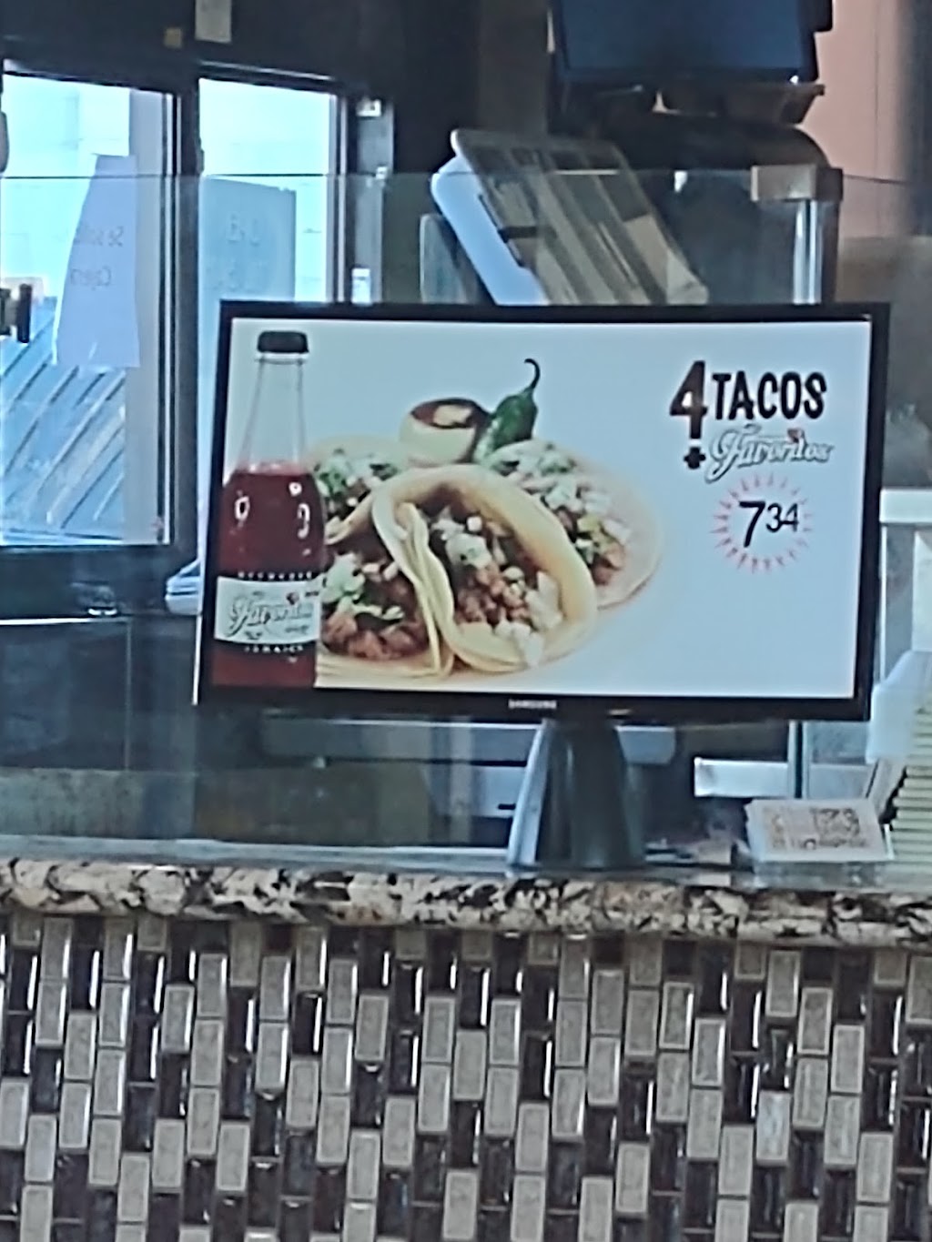 Taqueria El Sazon Kennewick | restaurant | 4115 W Clearwater Ave, Kennewick, WA 99336, USA | 5097351555 OR +1 509-735-1555