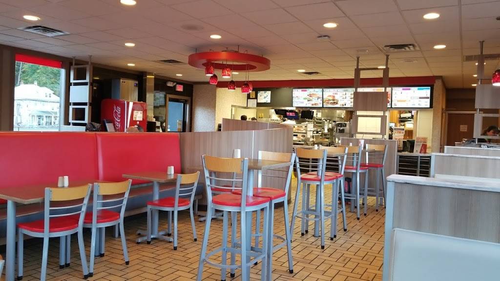 Burger King | restaurant | 102 N Logan Blvd, Burnham, PA 17009, USA | 7172424401 OR +1 717-242-4401