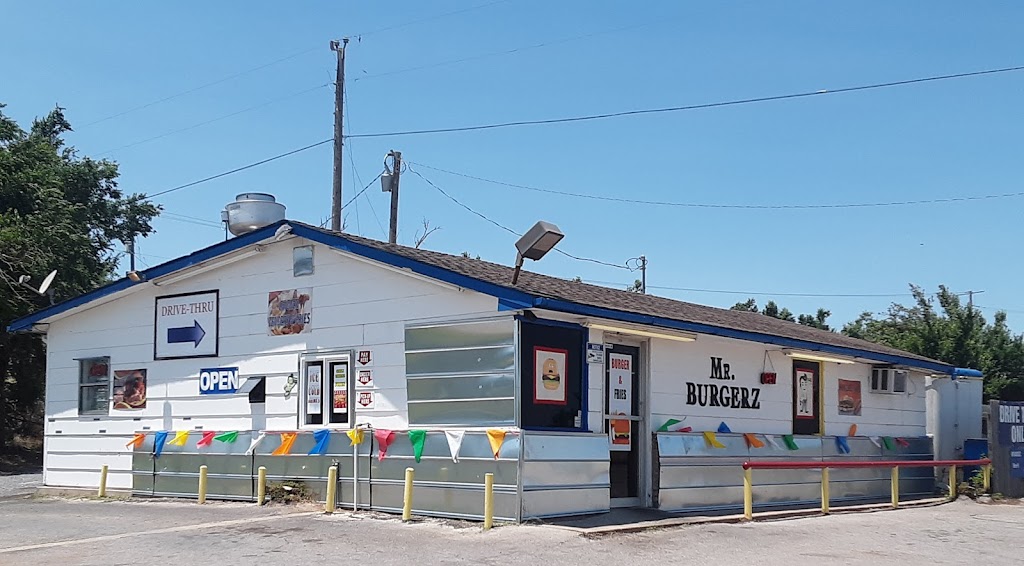 MR. Burgerz | restaurant | 536 N Carnegie St, Carnegie, OK 73015, USA | 5806542345 OR +1 580-654-2345