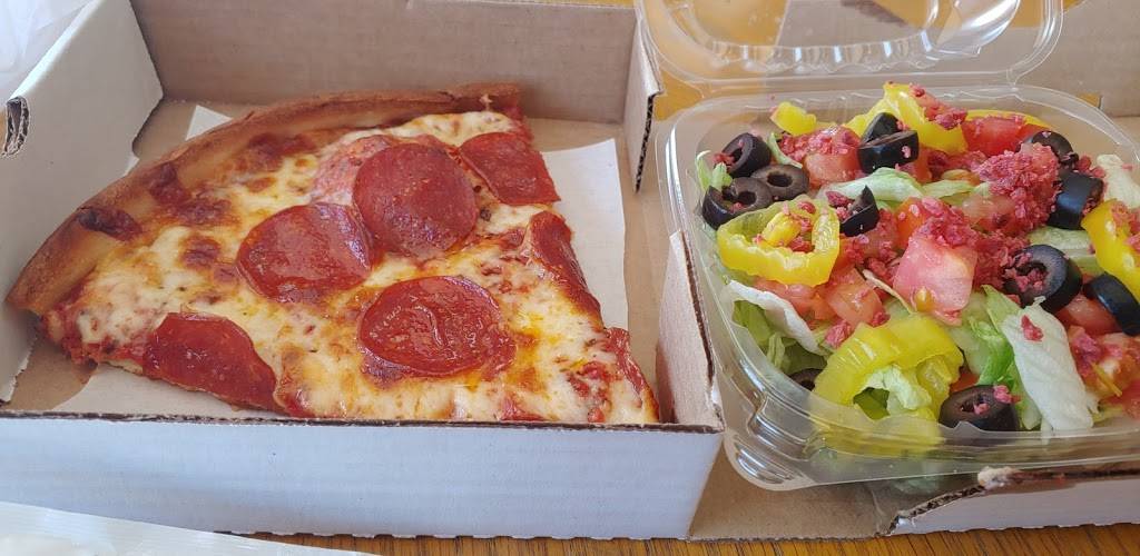 Selentis Pizza | restaurant | 808 Oberlin Ave, Lorain, OH 44052, USA | 4402451125 OR +1 440-245-1125