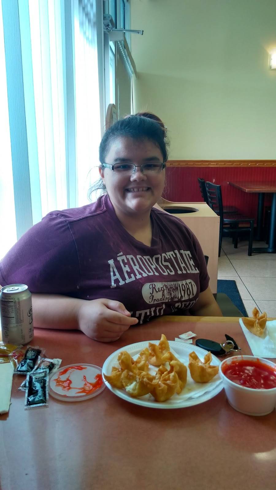 Yums | meal takeaway | 295 NW Commons Loop #109, Lake City, FL 32055, USA | 3867558883 OR +1 386-755-8883