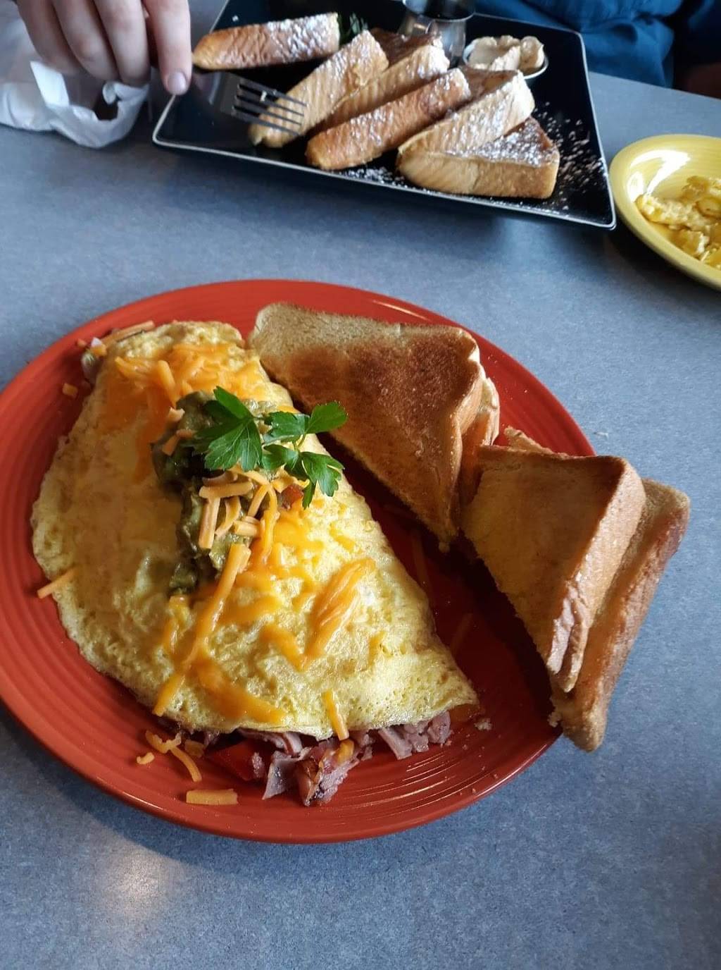 Bridge Street Cafe | restaurant | 103 E High St, Belding, MI 48809, USA | 6167943360 OR +1 616-794-3360