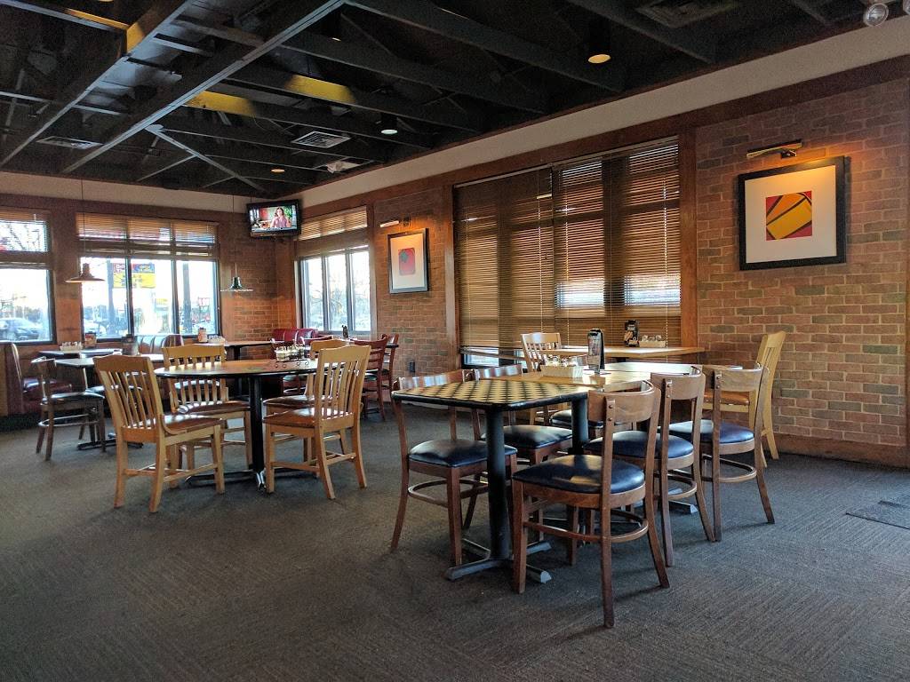 Pizza Hut | meal takeaway | 1718 Memorial Blvd, Murfreesboro, TN 37129, USA | 6158980100 OR +1 615-898-0100