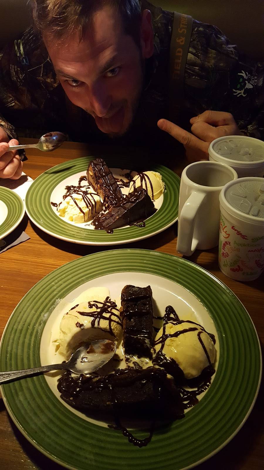 Applebees Grill + Bar | restaurant | 1189 E Lynchburg Salem Turnpike, Bedford, VA 24523, USA | 5405864026 OR +1 540-586-4026