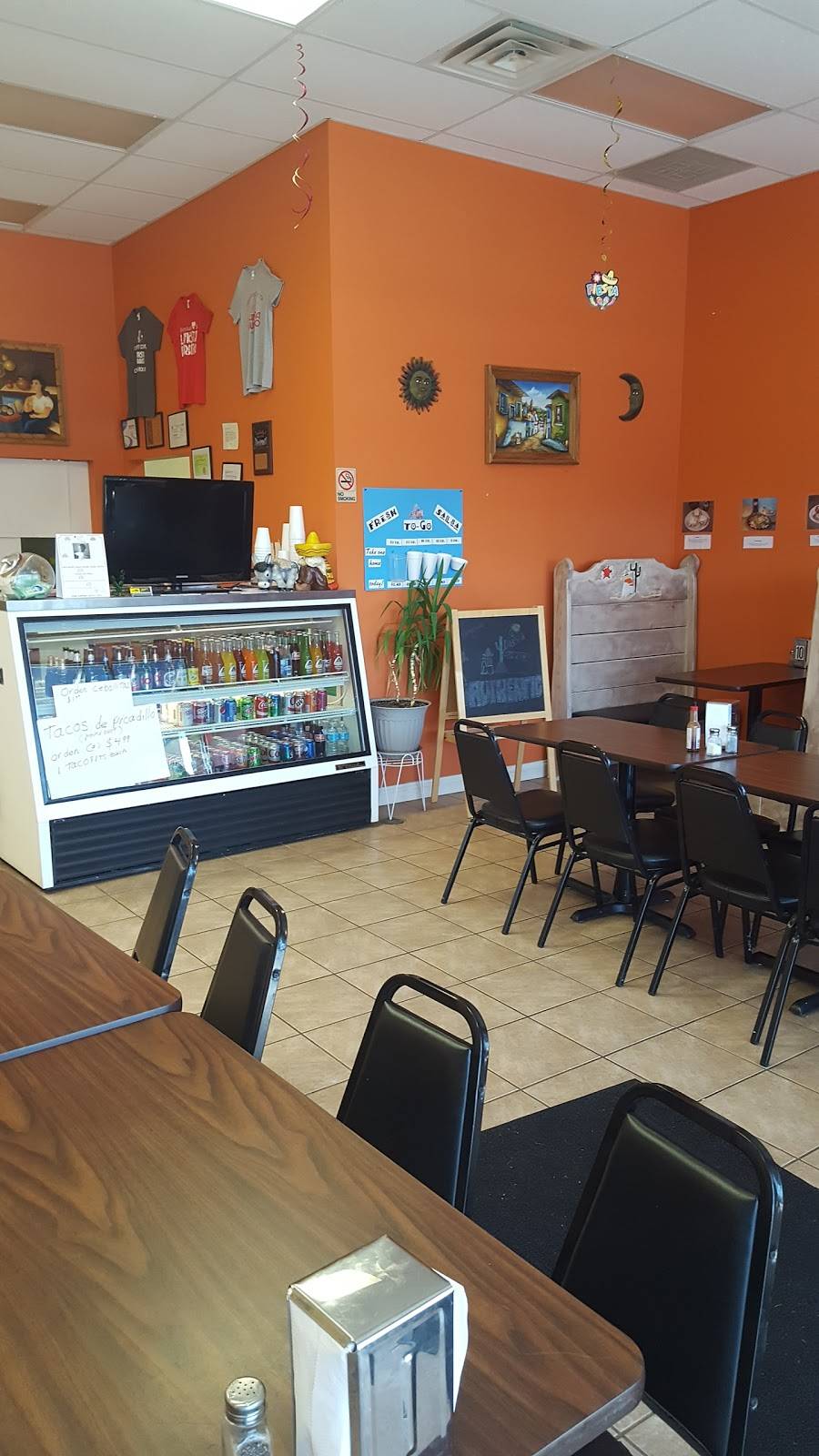 La Fiesta Burrito | restaurant | 2122 Veterans Memorial Pkwy S, Lafayette, IN 47909, USA | 7652508956 OR +1 765-250-8956