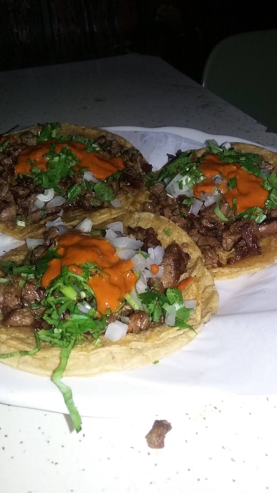 La Sirena | restaurant | 3109 W 59th St, Chicago, IL 60629, USA | 7737763260 OR +1 773-776-3260