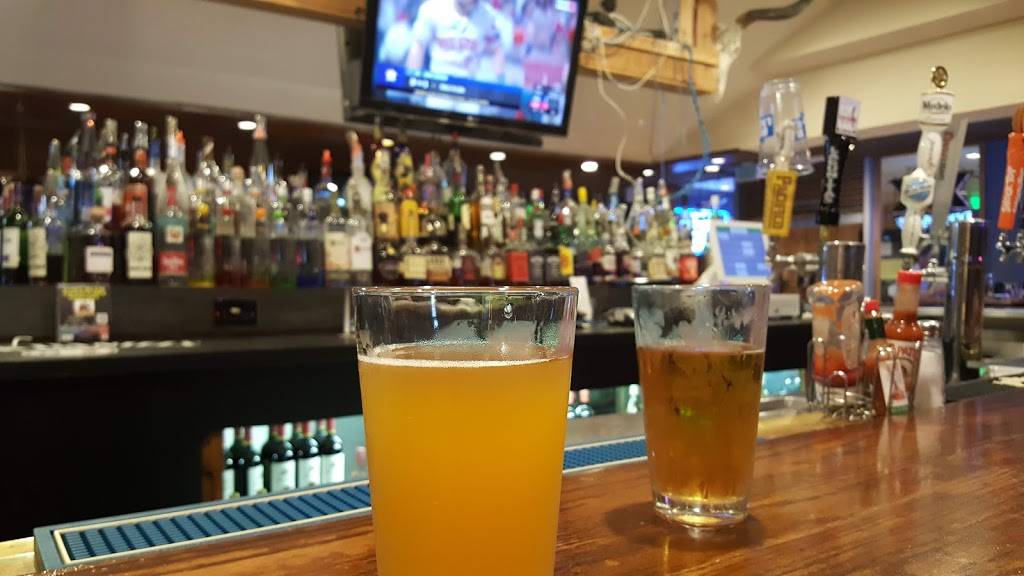 Bull Shed Bar & Grill | restaurant | 2400 Camino Del Rio Ct, Bakersfield, CA 93308, USA | 6616340720 OR +1 661-634-0720