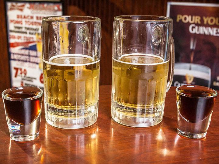 Hotshots Sports Bar & Grill | restaurant | 15 S Main St, Cape Girardeau, MO 63701, USA | 5733359449 OR +1 573-335-9449