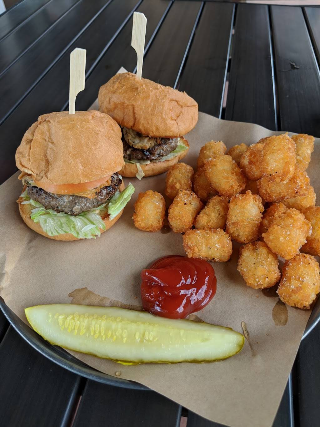 World of Beer | restaurant | 1727 Freedom Dr Ste 121, Naperville, IL 60563, USA | 6309550399 OR +1 630-955-0399