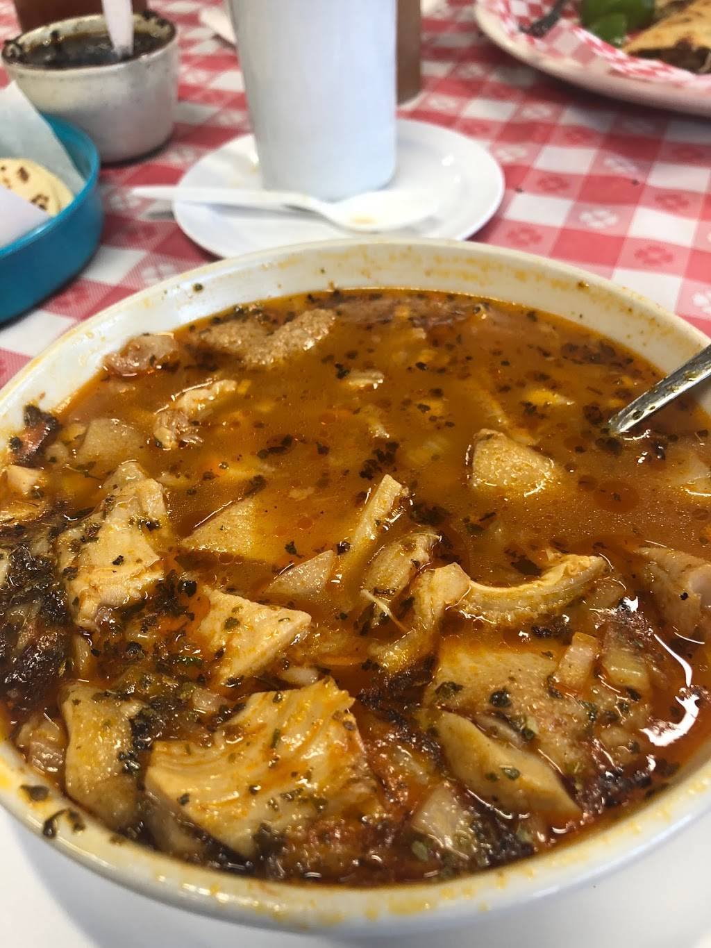 7 Mares Restaurant | restaurant | 595 N Pacific Hwy, Woodburn, OR 97071, USA | 5039823838 OR +1 503-982-3838