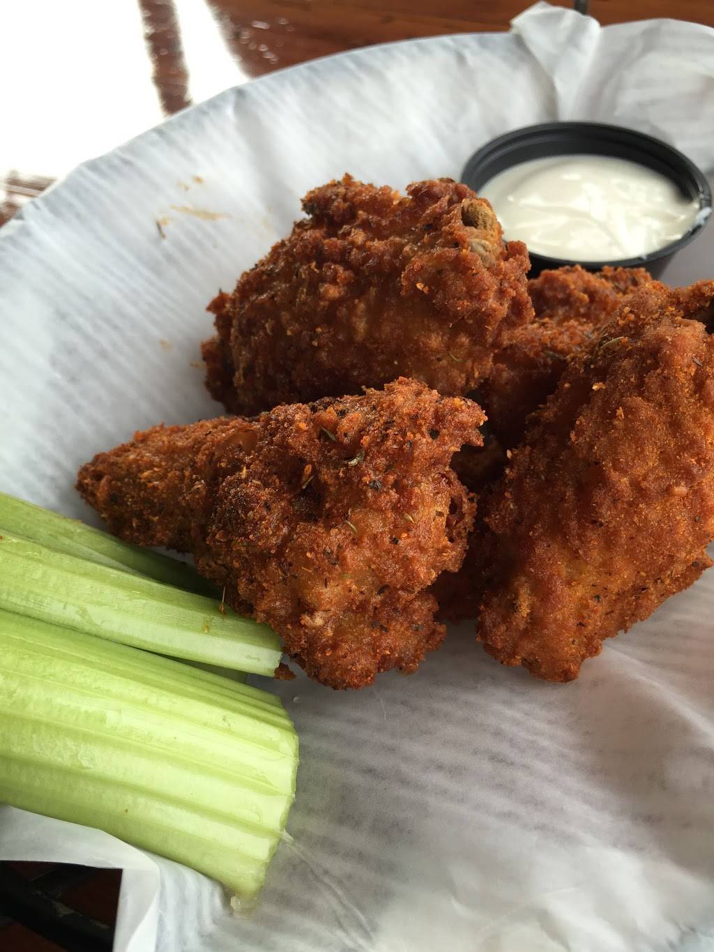 Greenes Pour House | restaurant | 134 W Wisconsin Ave, Neenah, WI 54956, USA | 9204861049 OR +1 920-486-1049