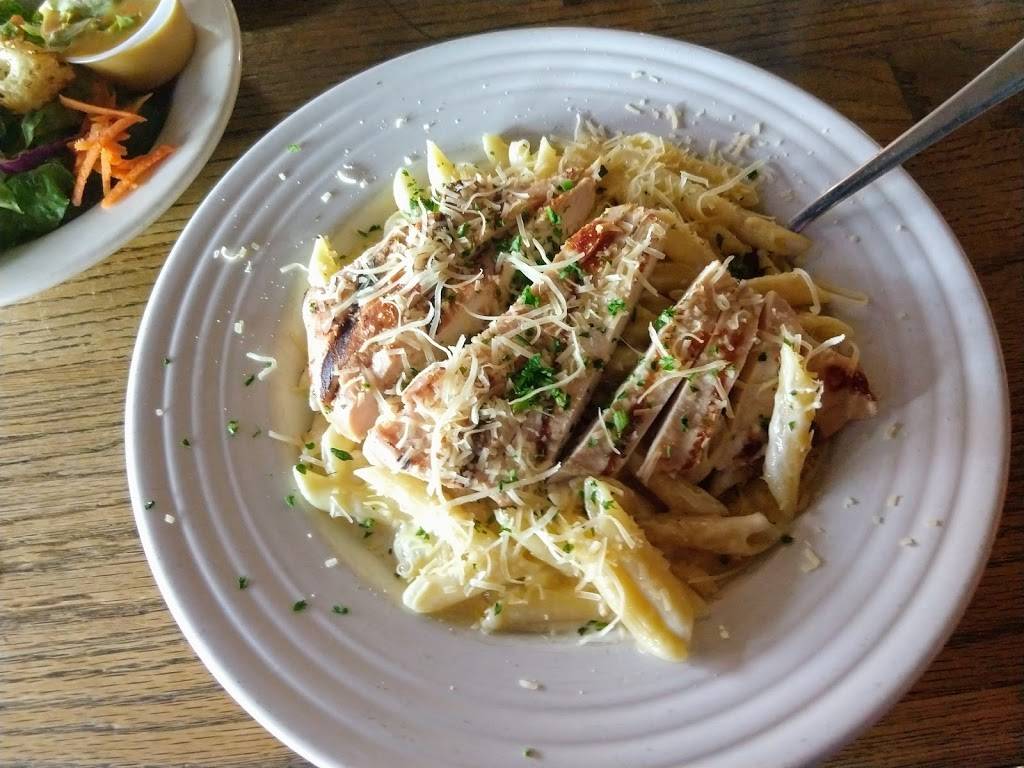 St. Petes Dancing Marlin | restaurant | 2730 Commerce St, Dallas, TX 75226, USA | 2146981511 OR +1 214-698-1511