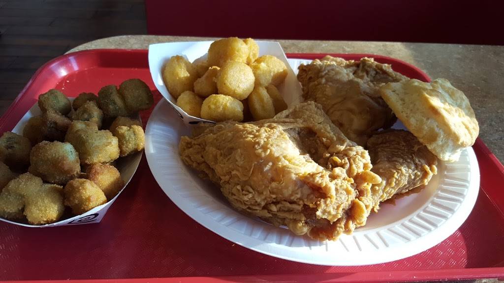 Chicken Express | restaurant | 105 Winding Way, Lake Jackson, TX 77566, USA | 9792928563 OR +1 979-292-8563