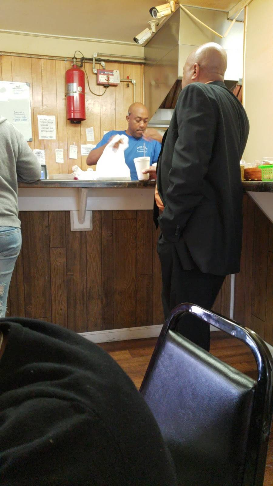 Taylors Soul Food & Kitchen | restaurant | 101 Ashford St, Chester, SC 29706, USA | 8033778414 OR +1 803-377-8414