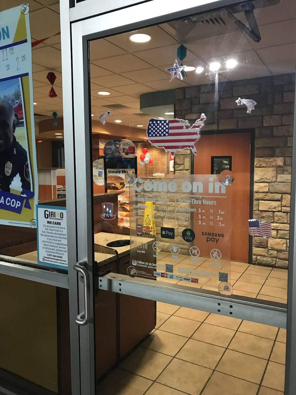 McDonalds | cafe | 217 Fox Hill Rd, Hampton, VA 23669, USA | 7578481031 OR +1 757-848-1031