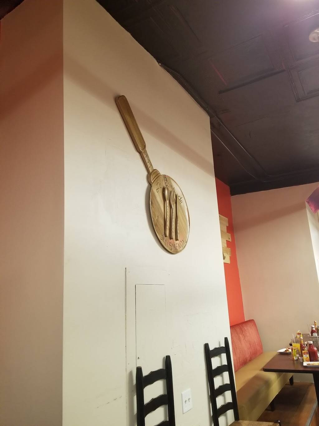 La Cocina De Arismendy | restaurant | 592 Essex St, Lawrence, MA 01840, USA | 9782582556 OR +1 978-258-2556