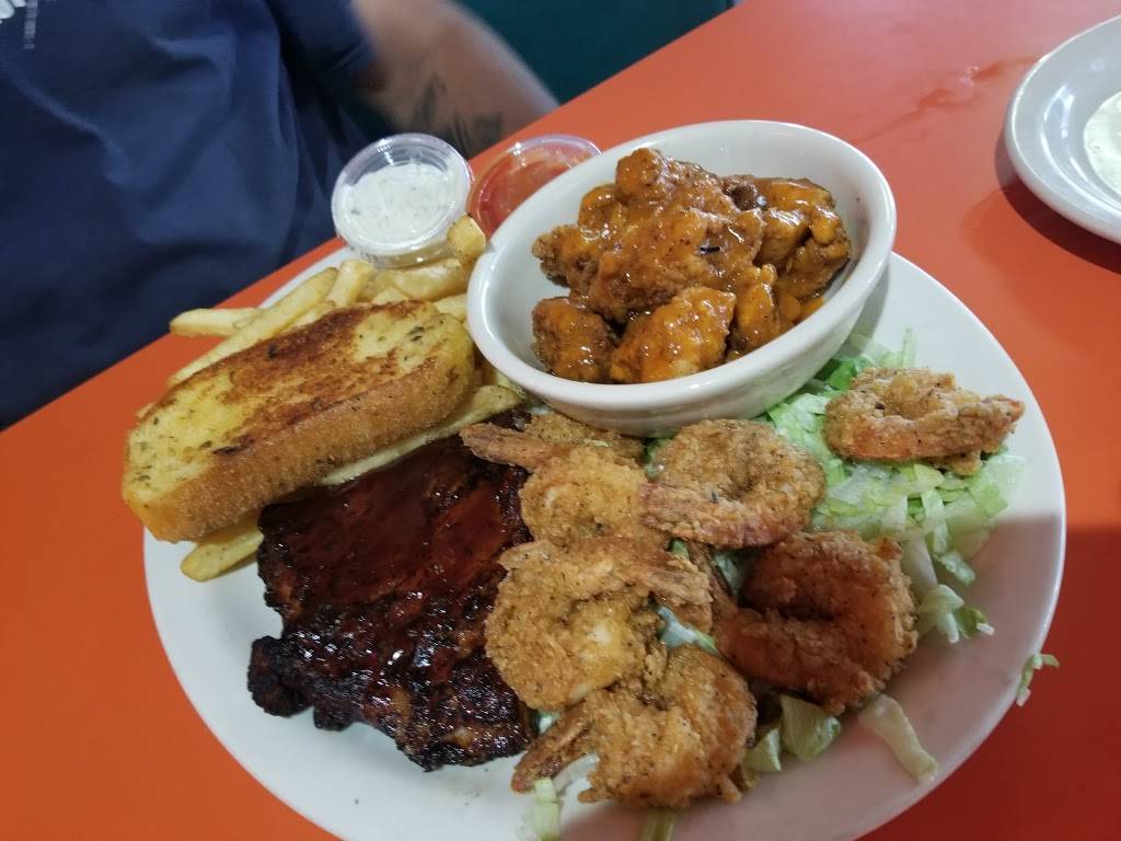 Gators Dockside DeLand | restaurant | 1788 S Woodland Blvd, DeLand, FL 32720, USA | 3867381996 OR +1 386-738-1996