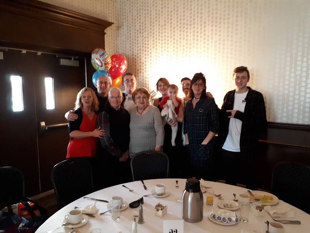 Plaza Rive-Sud | restaurant | 500 Ave du Golf, La Prairie, QC J5R, Canada | 5148775525 OR +1 514-877-5525