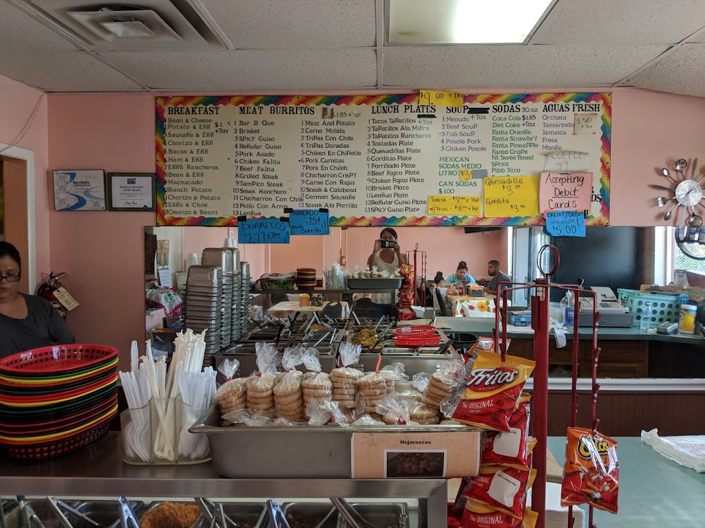 Ilianas Burrito Place | restaurant | 319 W 14th St, San Angelo, TX 76903, USA | 3254813846 OR +1 325-481-3846