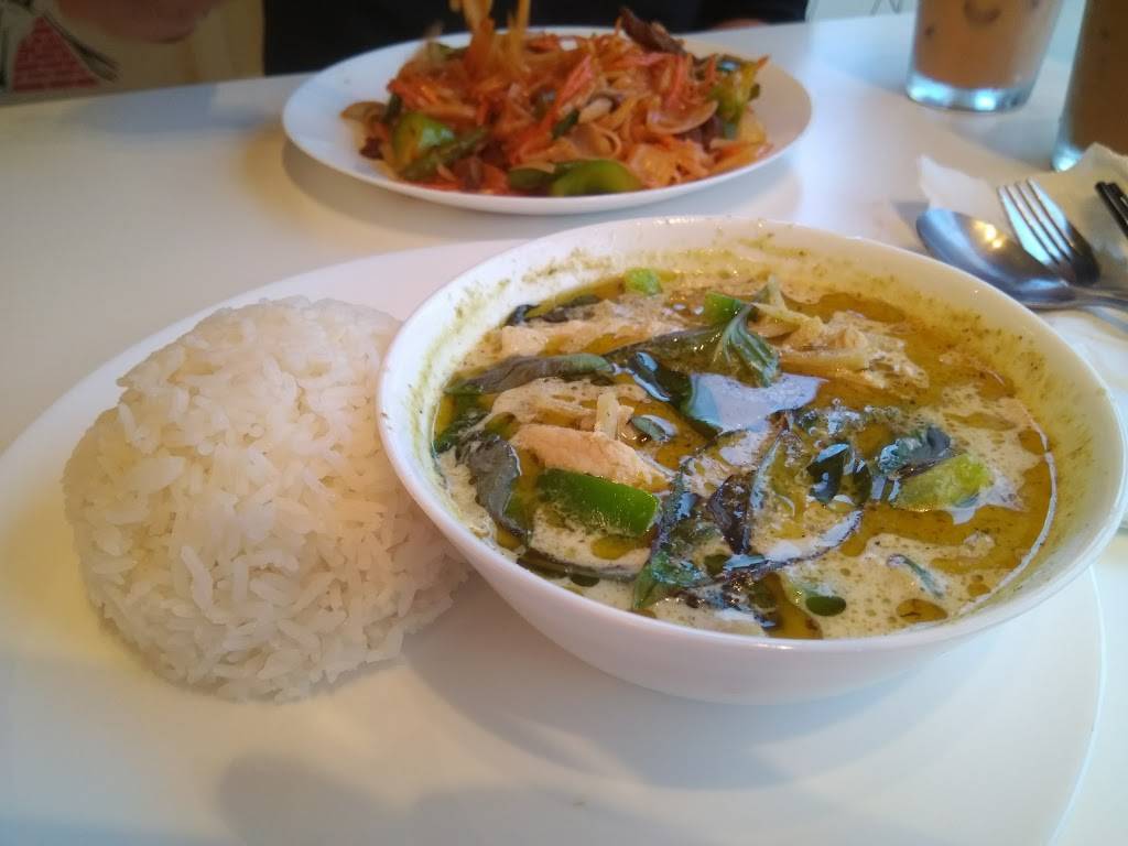 Ginger Thai Cuisine | restaurant | 111 W 2nd St, Cedar Falls, IA 50613, USA | 3192662150 OR +1 319-266-2150