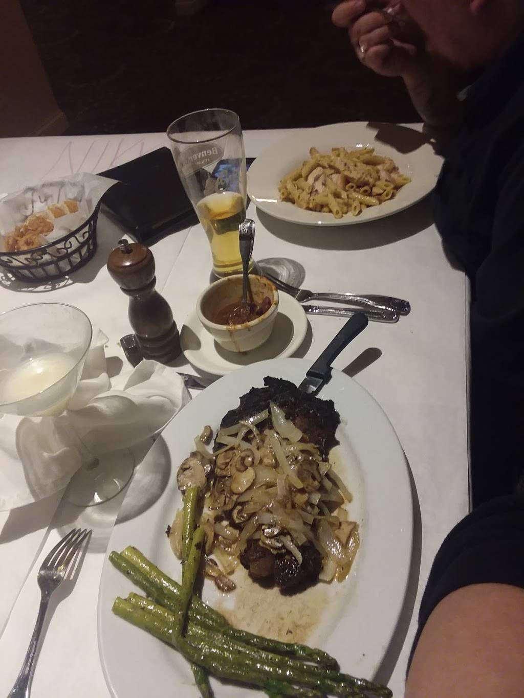 Benvenutos Italian Grill | restaurant | 625 W Rolling Meadows Dr, Fond du Lac, WI 54937, USA | 9209249112 OR +1 920-924-9112