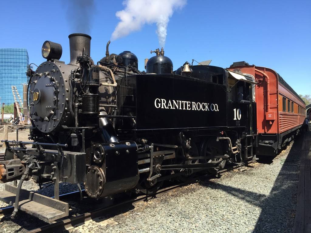 Railroad Fish & Chips | restaurant | 1100 Front St, Sacramento, CA 95814, USA | 9164437300 OR +1 916-443-7300