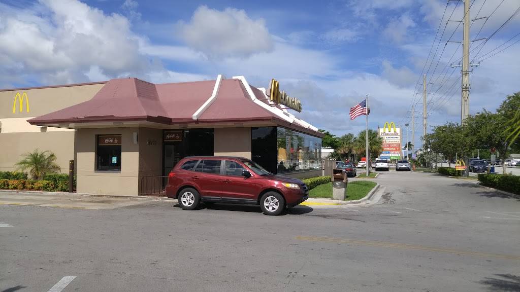 McDonalds | cafe | 11207 SW 152nd St, Miami, FL 33157, USA | 3052553594 OR +1 305-255-3594
