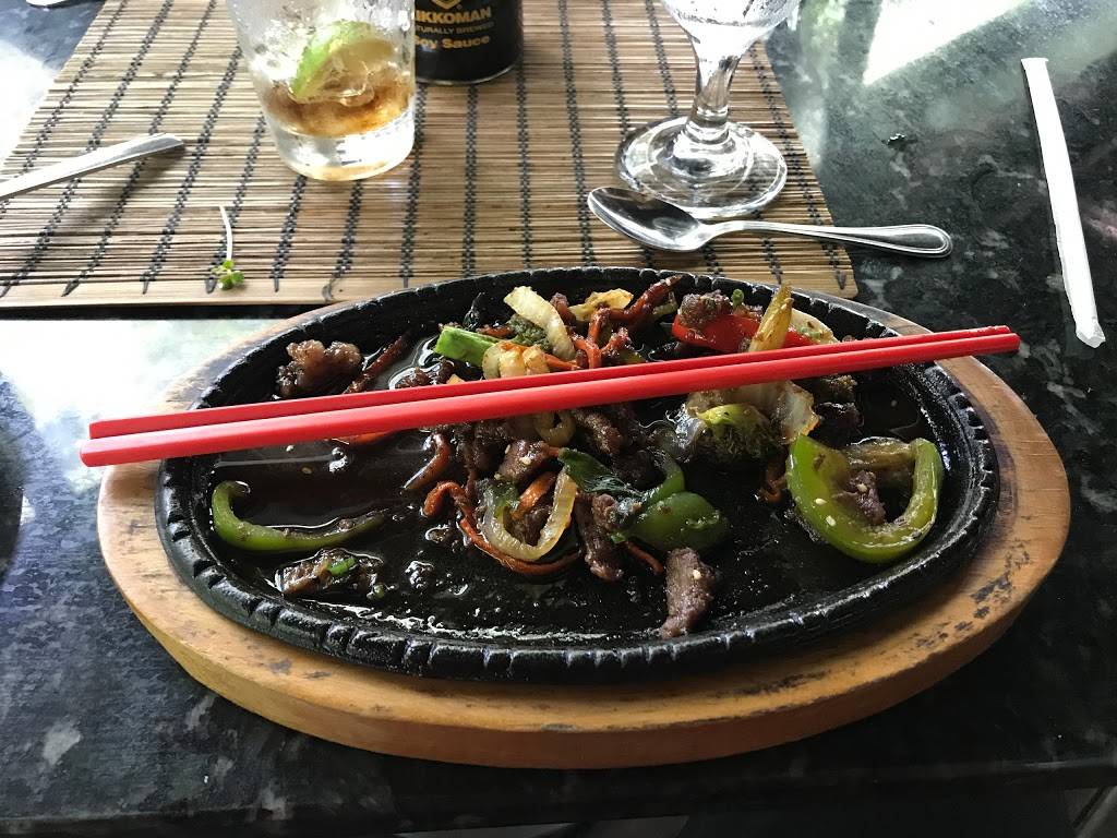 Yellowfinn Grill & Sushi Bar | restaurant | 1166 E 2100 S, Salt Lake City, UT 84106, USA | 8014662600 OR +1 801-466-2600