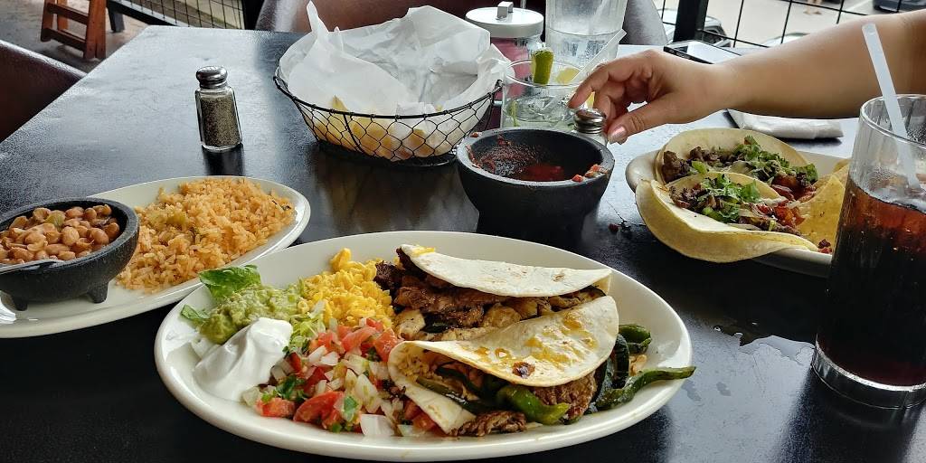 Maudies Milagro | restaurant | 3801 N Capital of Texas Hwy, Austin, TX 78746, USA | 5123068080 OR +1 512-306-8080