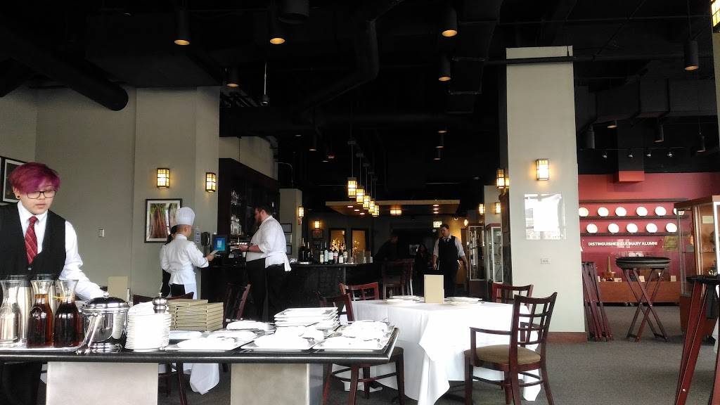 The Dining Room at Kendall College | restaurant | 900 N North Branch St, Chicago, IL 60642, USA | 3127522328 OR +1 312-752-2328