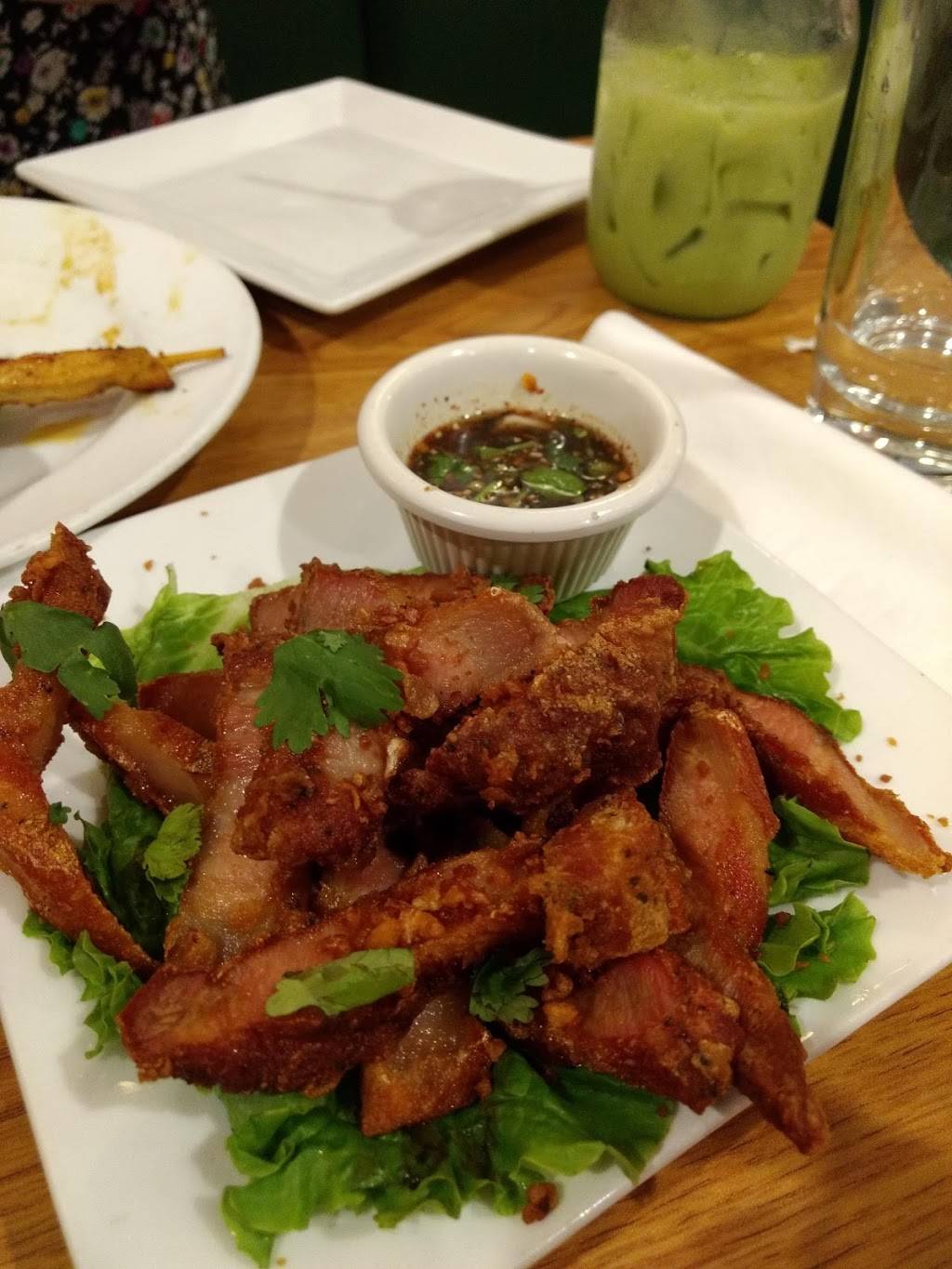 KhunNai Thai Cuisine | restaurant | 2523 Nicollet Ave, Minneapolis, MN 55404, USA | 6128747721 OR +1 612-874-7721