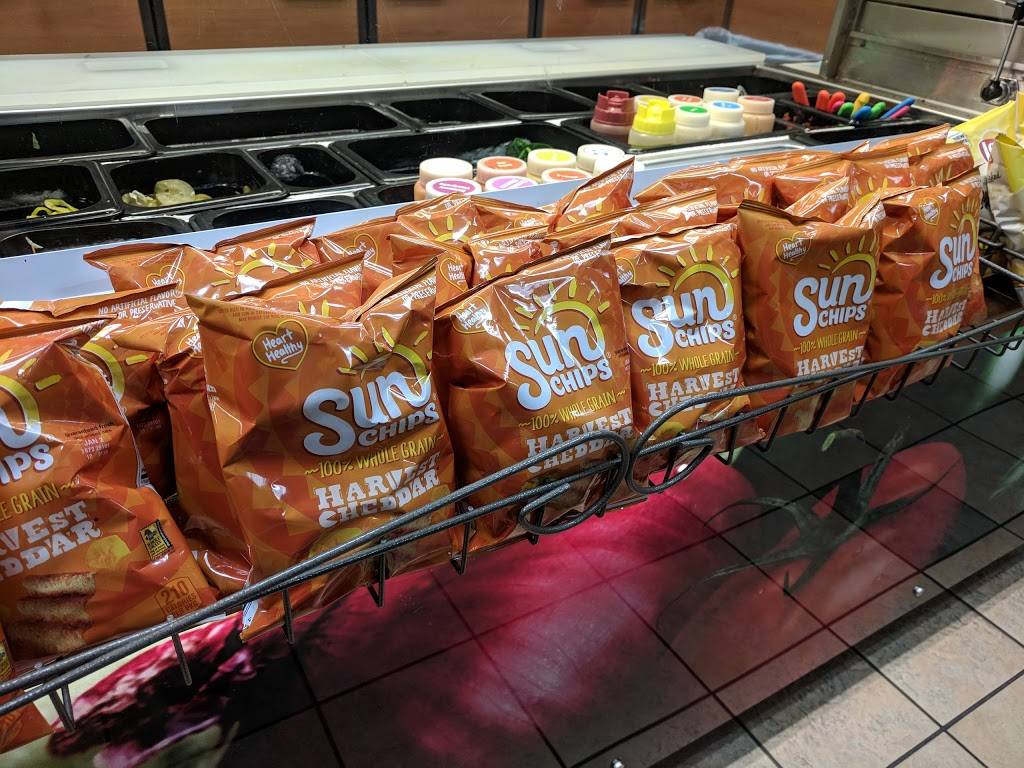 Subway Restaurants | restaurant | 7550 Teague Rd #111, Hanover, MD 21076, USA | 4107997832 OR +1 410-799-7832