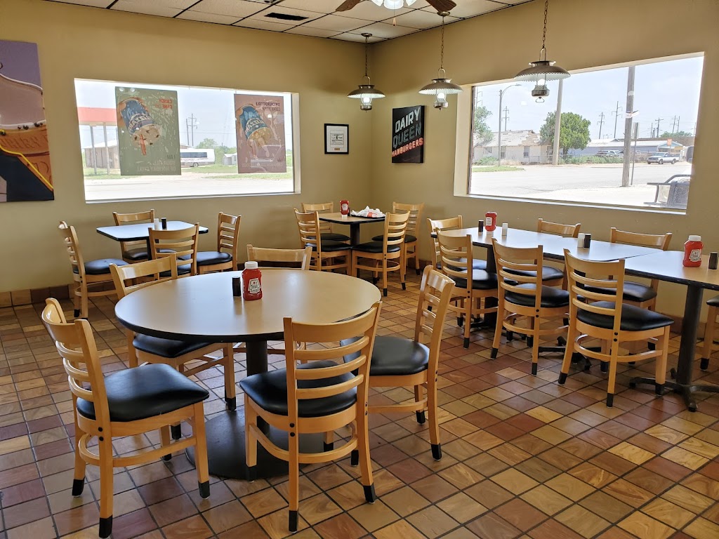 Dairy Queen Store | restaurant | US-83, Aspermont, TX 79502, USA | 9409893435 OR +1 940-989-3435