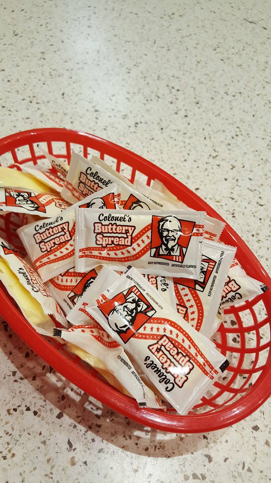 KFC | restaurant | 2101 William St, Cape Girardeau, MO 63703, USA | 5733359763 OR +1 573-335-9763