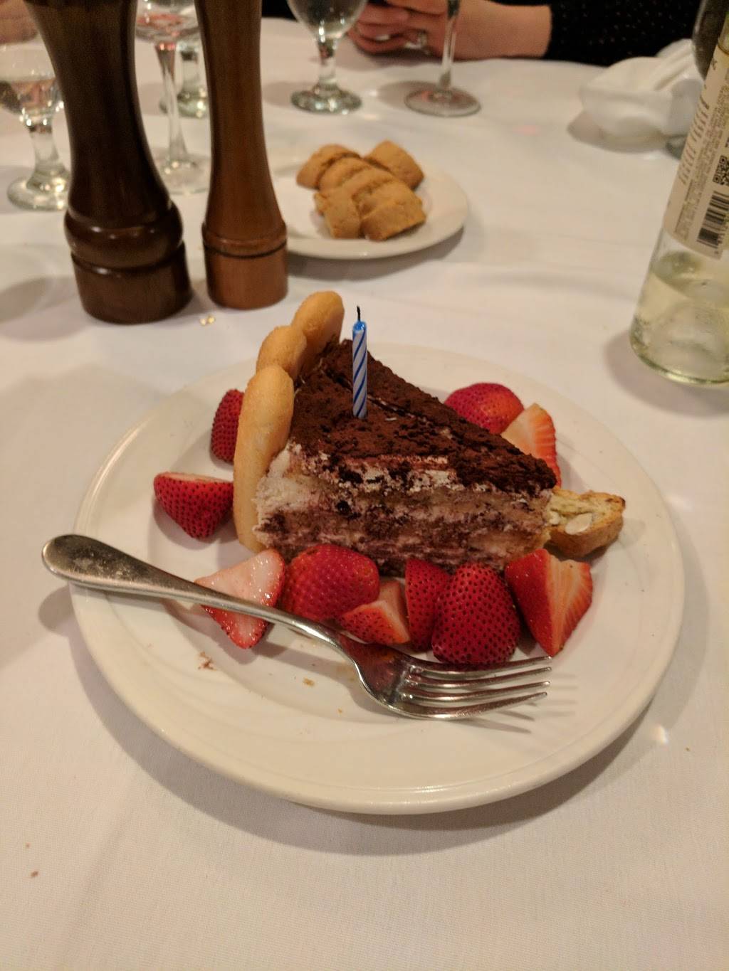 Giulio Cesare Ristorante | restaurant | 18 Ellison Ave, Westbury, NY 11590, USA | 5163342982 OR +1 516-334-2982