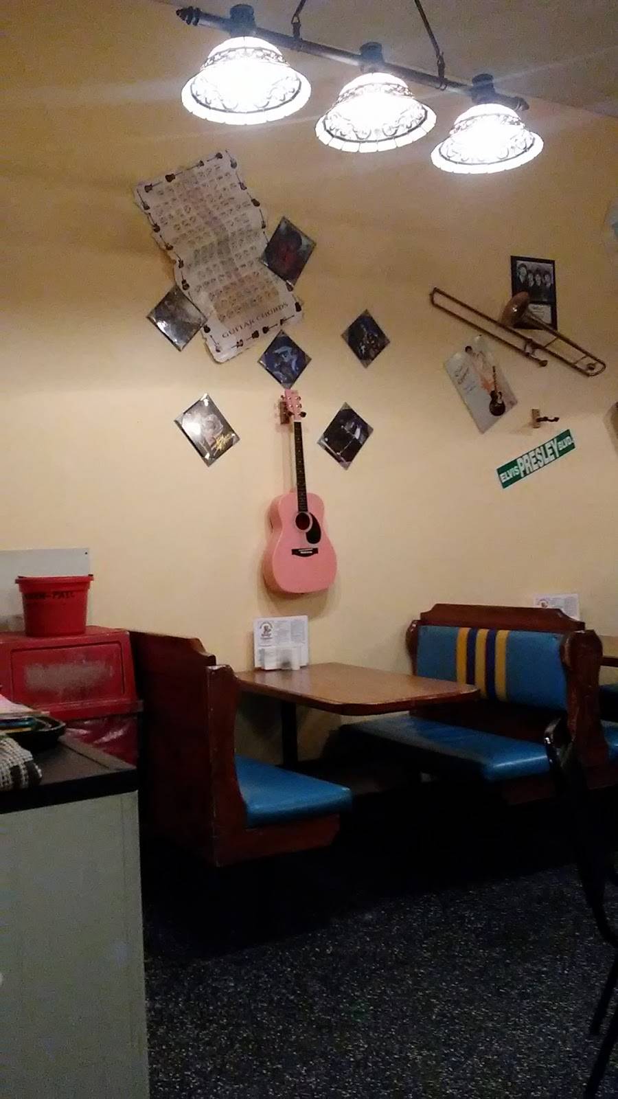 Sugar Bears Pizzeria | restaurant | 147 Cedar Hill Rd, Lancaster, OH 43130, USA | 7406891717 OR +1 740-689-1717