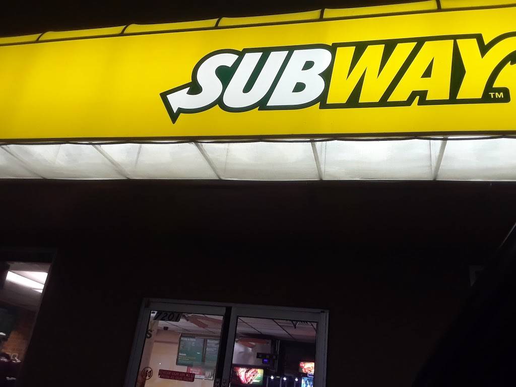 Subway | meal takeaway | 7201 S Broadway, Haysville, KS 67060, USA | 3165227669 OR +1 316-522-7669