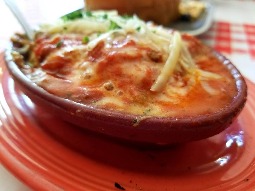 Petrinis Italian Restaurant - Santa Barbara | restaurant | 14 W Calle Laureles, Santa Barbara, CA 93105, USA | 8056878888 OR +1 805-687-8888