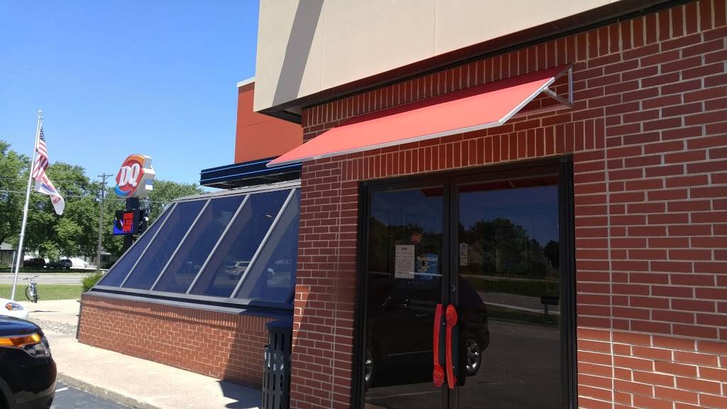 Dairy Queen Grill & Chill | restaurant | 4393 Maplewood St SE, Prior Lake, MN 55372, USA | 9524473894 OR +1 952-447-3894