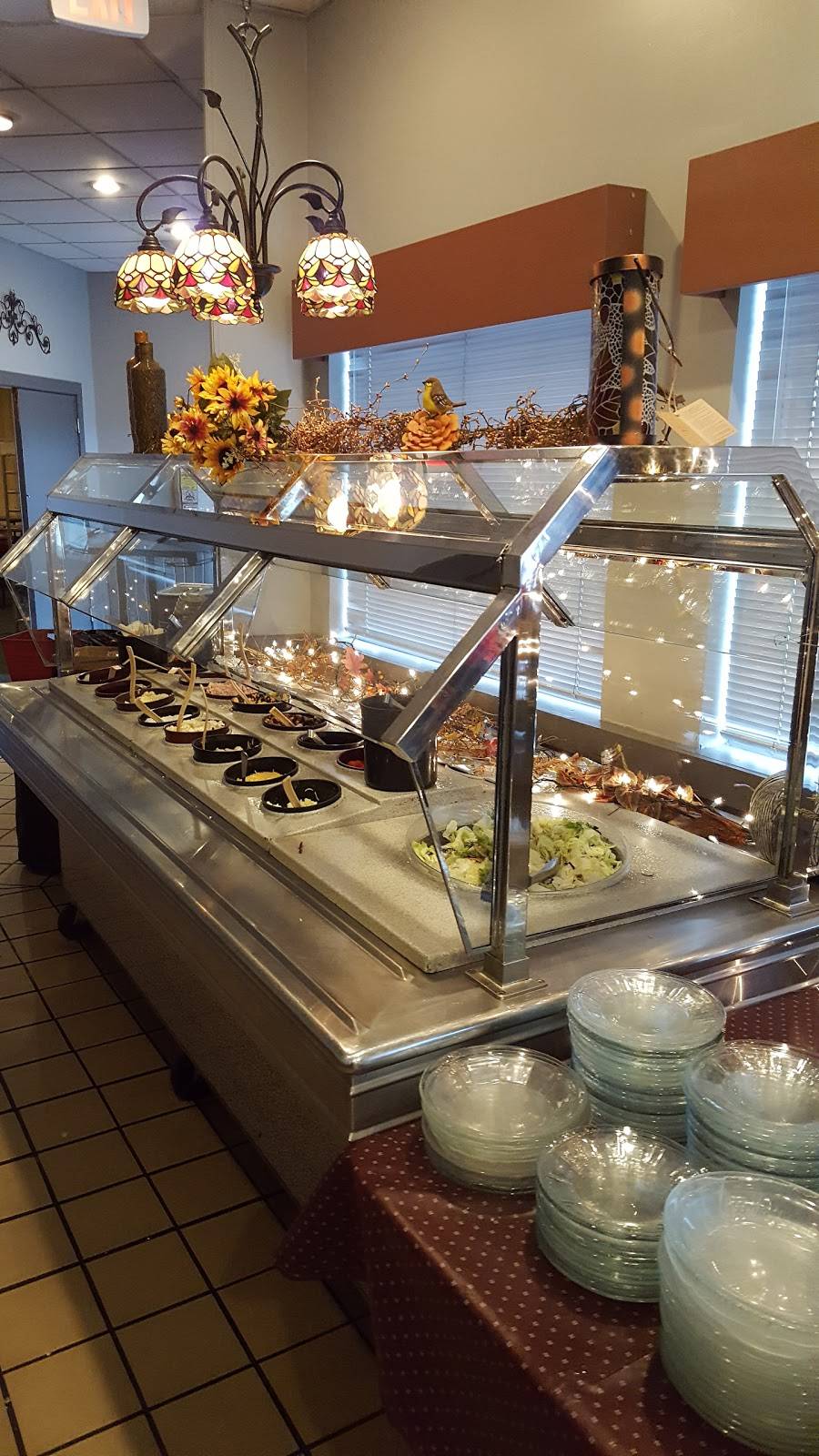 Huckleberrys Restaurant | restaurant | 1916 S Marquette Rd, Prairie du Chien, WI 53821, USA | 6083265488 OR +1 608-326-5488